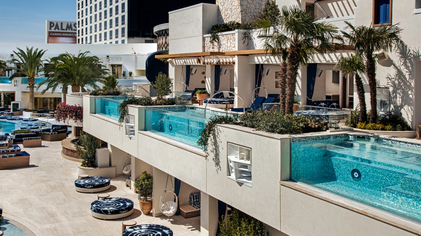 Take a Dip in These 7 Pools on the Strip (Plus 1 off the Strip